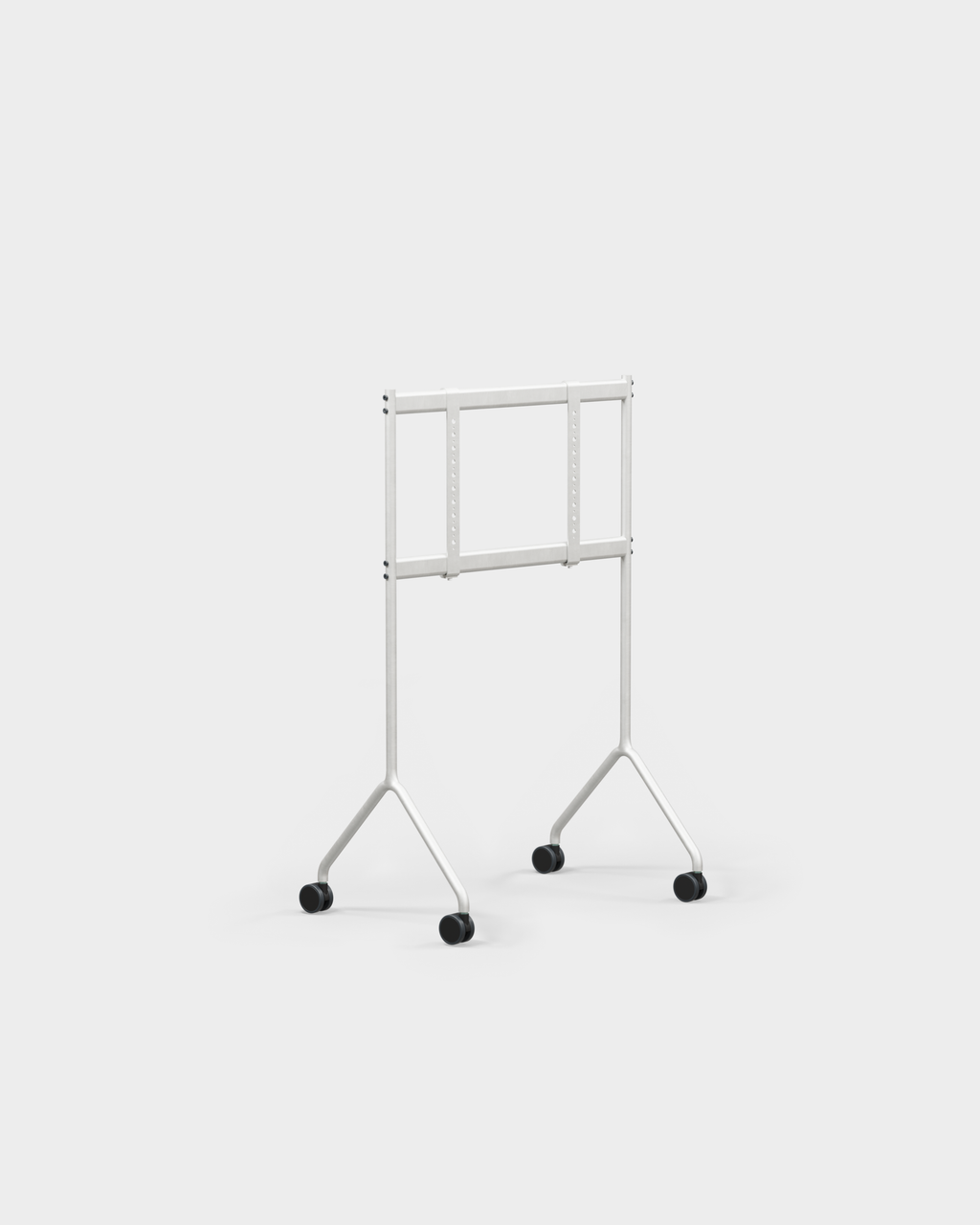 Soporte Moon Light en Cloudy Silver en vista lateral de estudio, con patas en V, ruedas negras y marco VESA ajustable